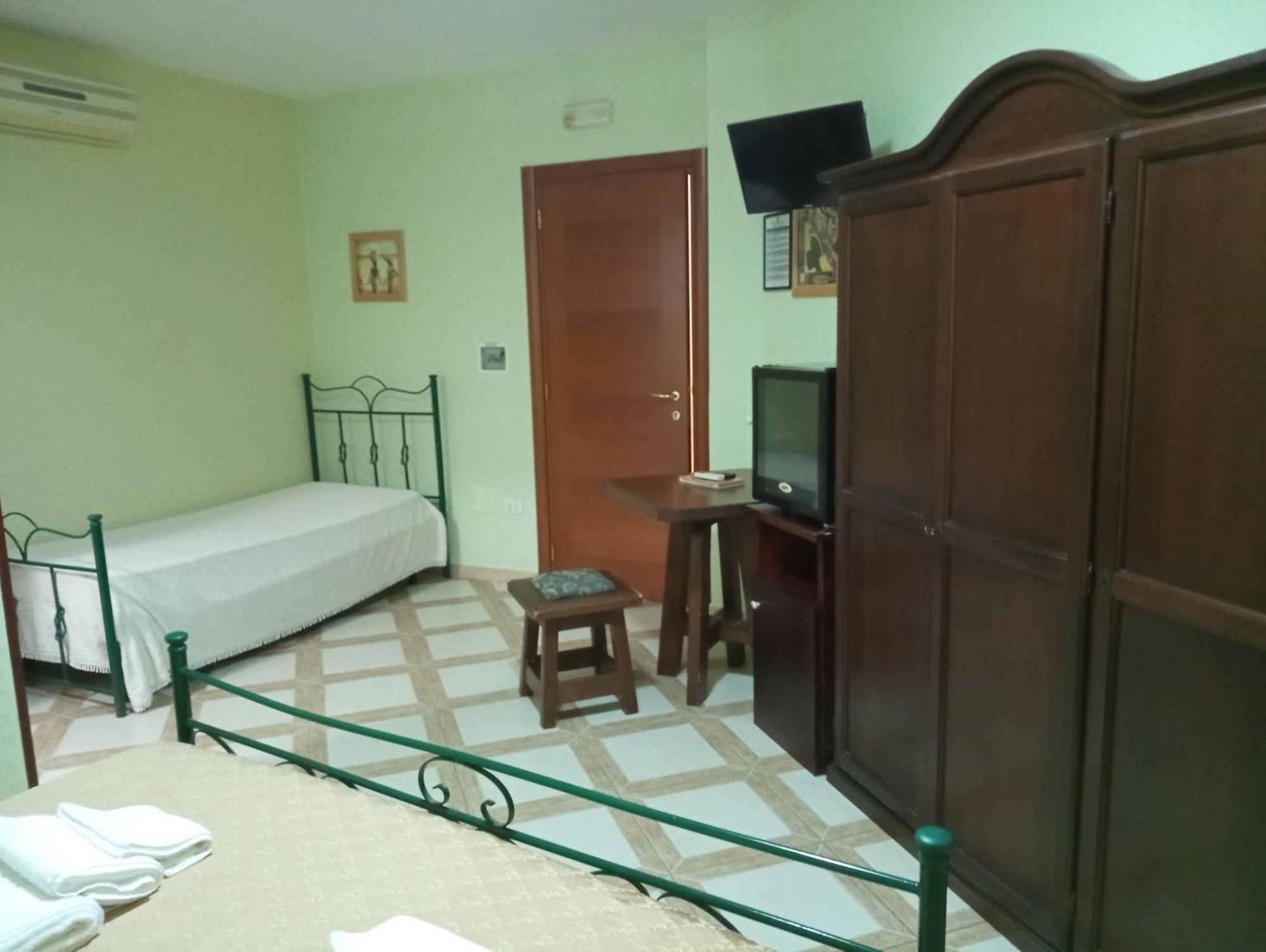 Mamma Assunta Bed & Breakfast Melendugno Bagian luar foto